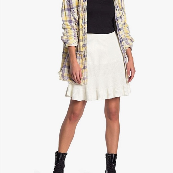Host Pick! 🎉 FREE PEOPLE® Skirt Gorgeous Ribbed Ivory Sweater Skirt NWT - Picture 9 of 16
